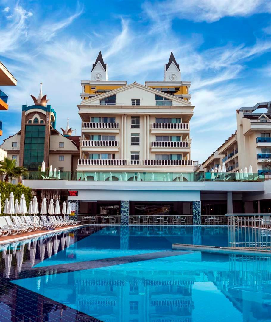 Dream World Resort & Spa Side Exterior photo