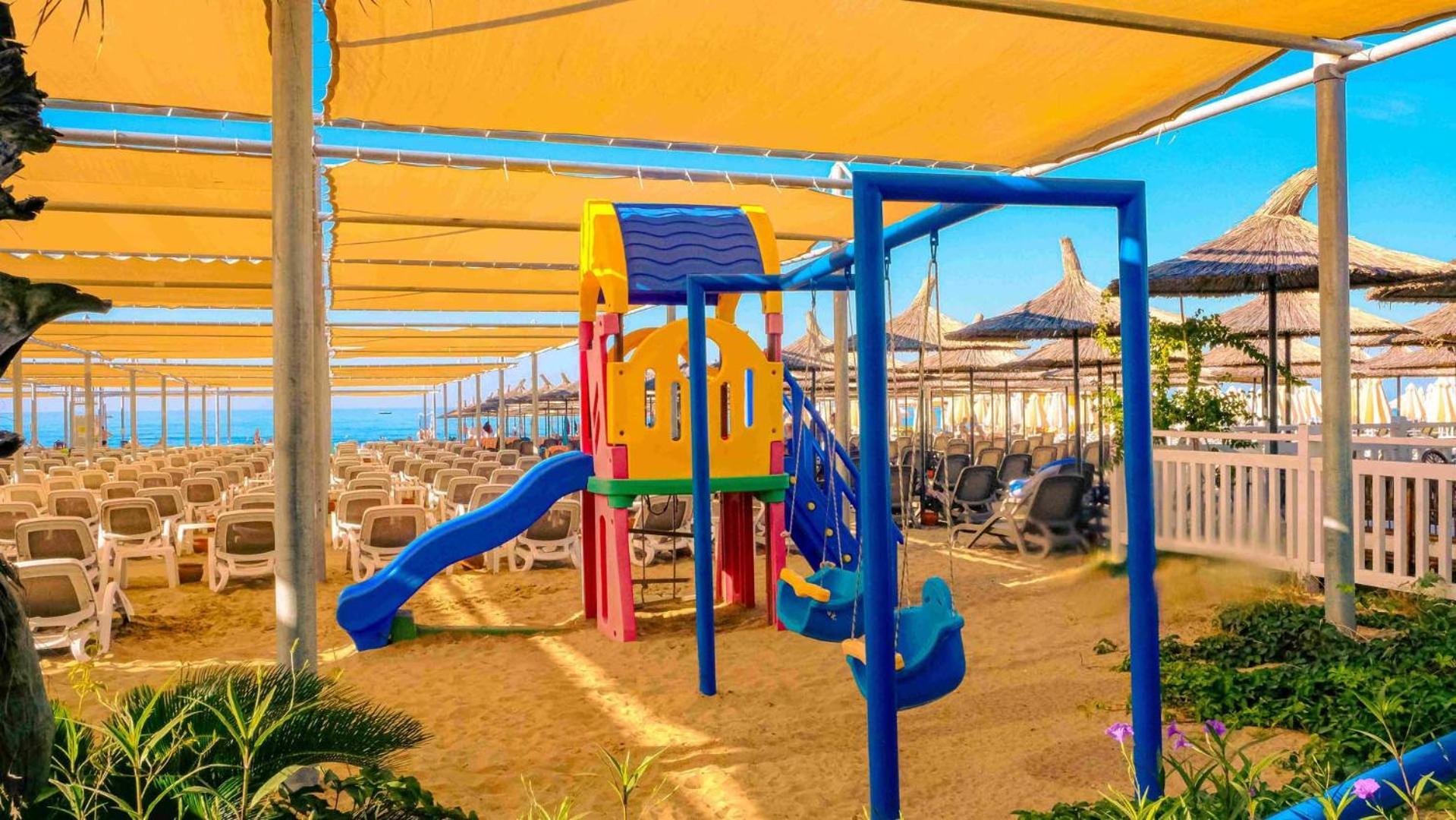 Dream World Resort & Spa Side Exterior photo
